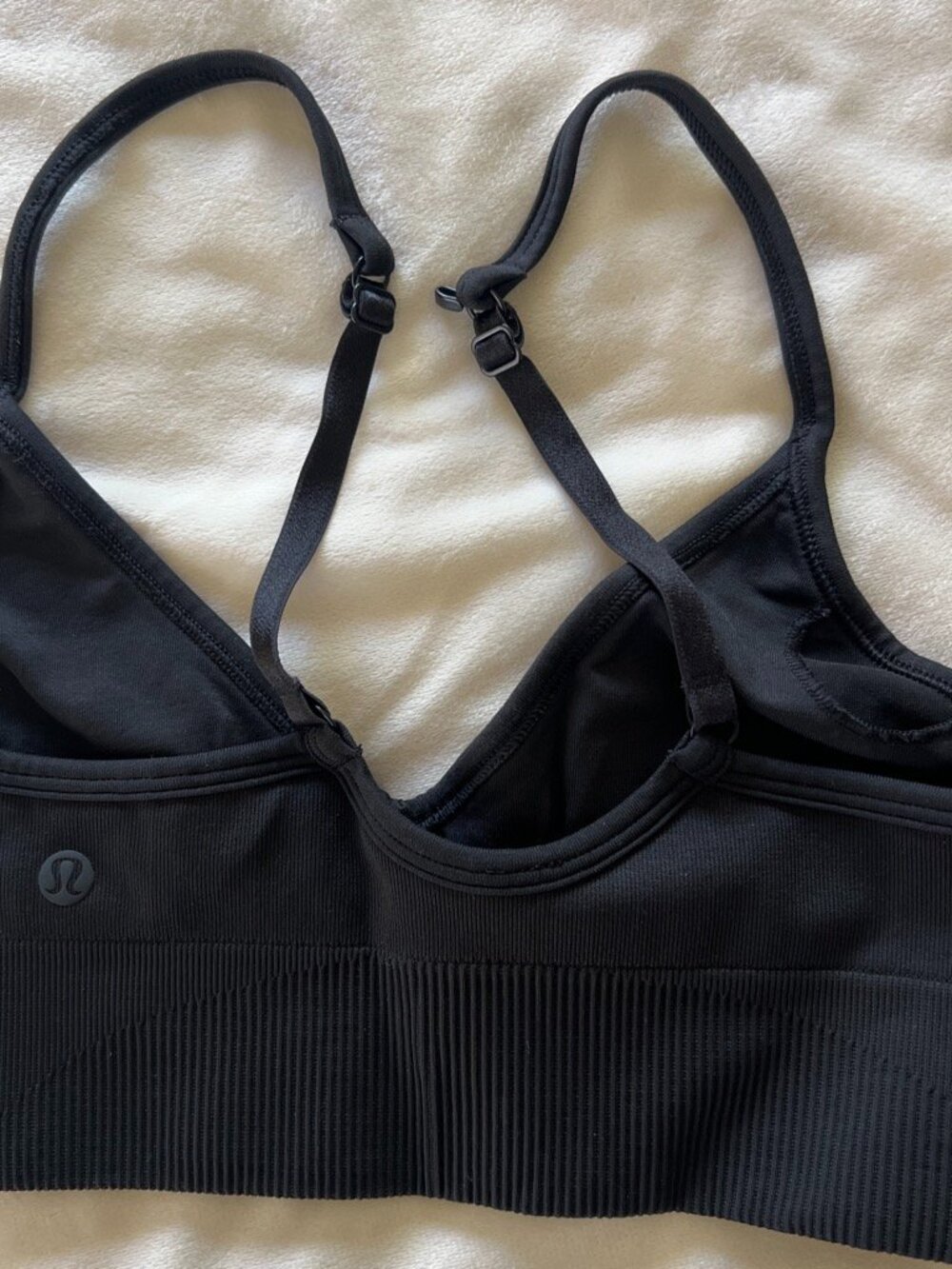 Lululemon Ebb to Street Bra Size Small - Picture 2 of 2